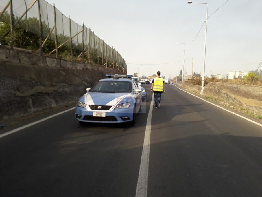 INCENDI A PATERNO' E MOTTA, ENORMI DANNI PER UN AZIENDA