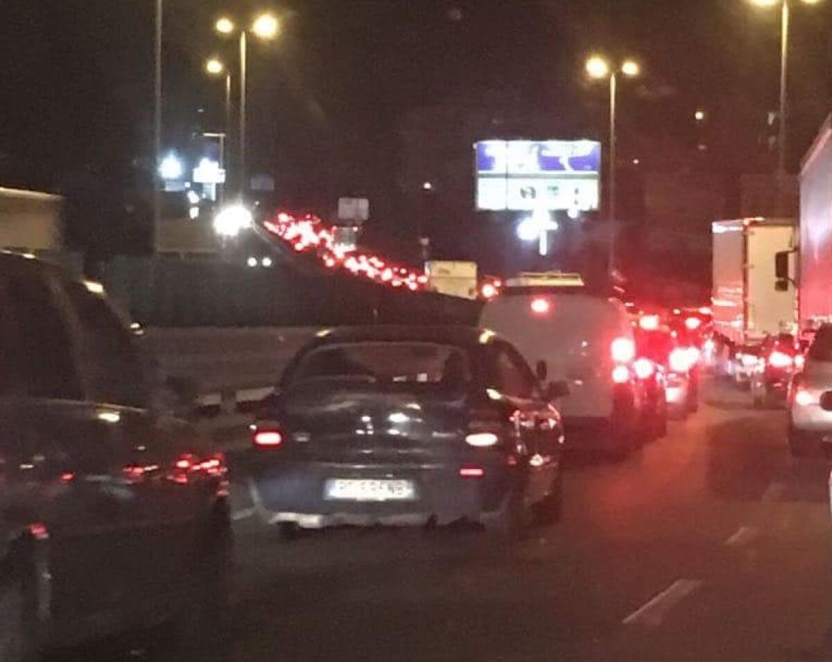 CONTROLLI SUL PONTE GRACI- TRAFFICO IN TILT SULLA SS121 - 