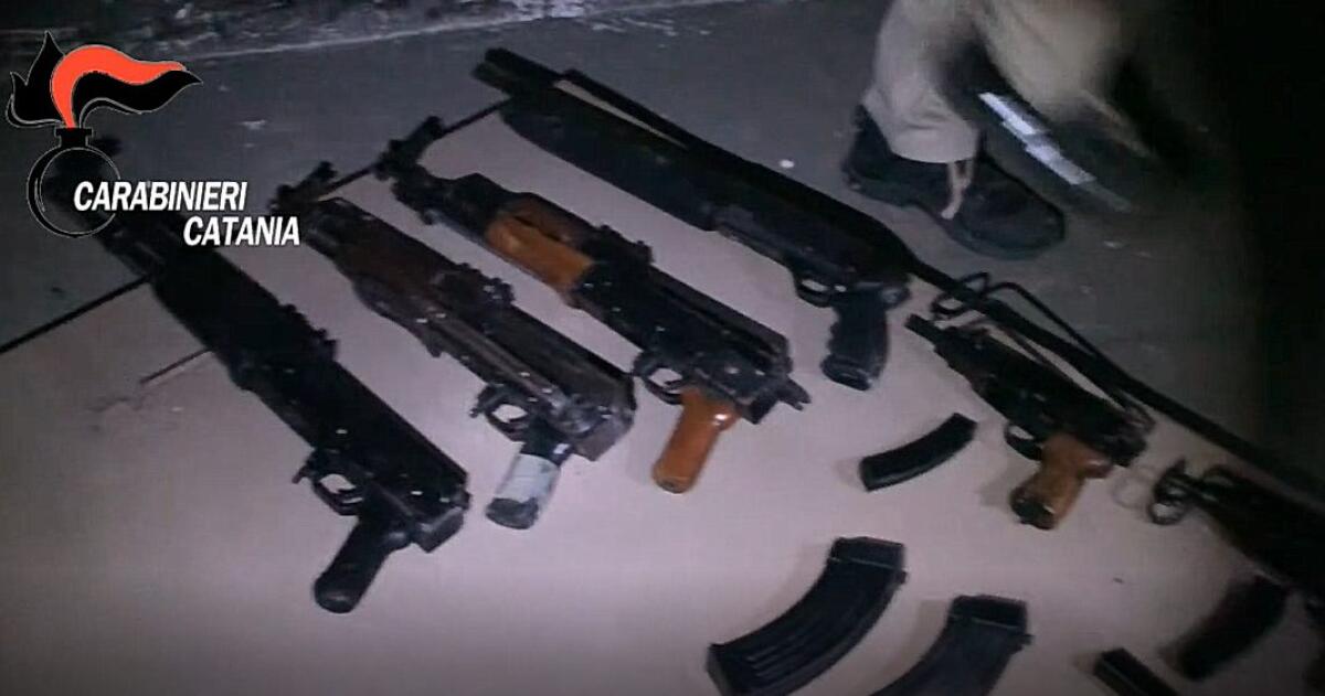 PATERNO': 9 ARRESTI E NUMEROSE PERQUISIZIONI, QUESTA NOTTE NELL'OPERAZIONE "ASSALTO" DEI CARABINIERI - VIDEO - 