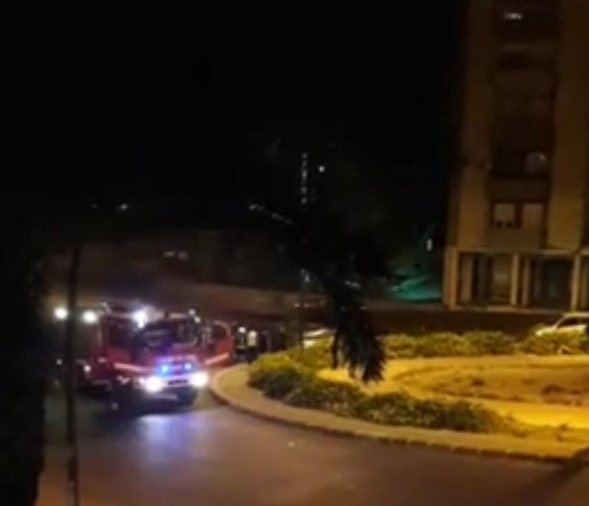 PATERNO': AUTO IN FIAMME UN GUASTO LA CAUSA - 