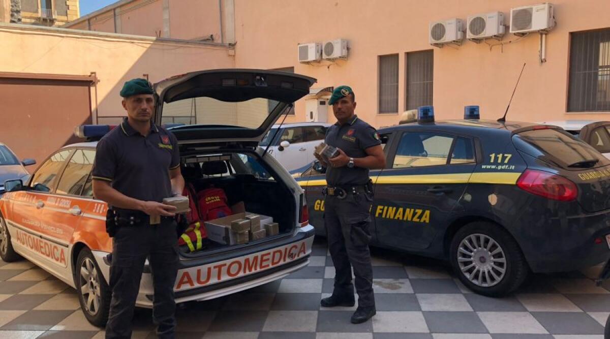 CATANIA: HASHISH A BORDO DI AUTO MEDICA, DUE ARRESTI - 