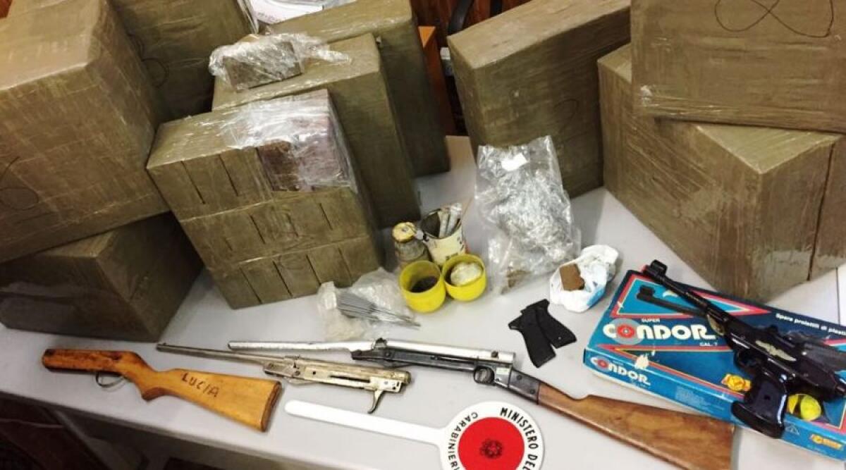 CATANIA, RINVENUTI QUASI 250 KG DI DROGA, ARRESTATE TRE PERSONE - 