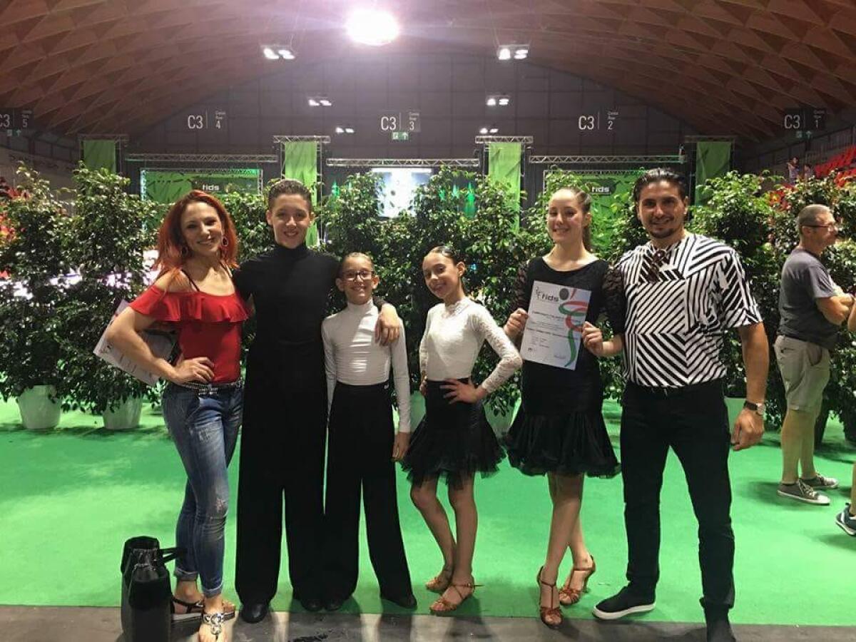 PATERNÒ: OTTIMI RISULTATI PER LE COPPIE DELLA LATIN DANCE ACADEMY - 