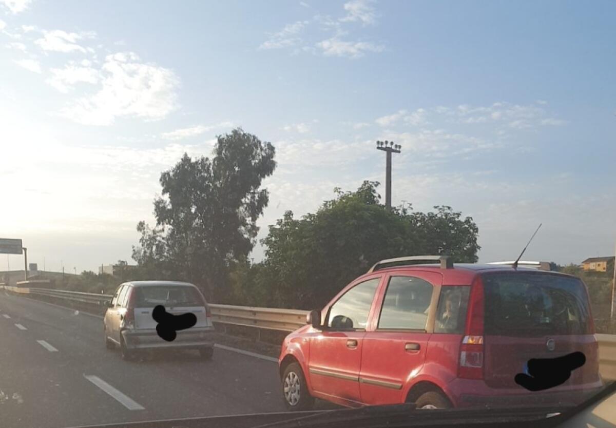 SS121 TAMPONAMENTO NEI PRESSI DELLO SVINCOLO PIANO TAVOLA - 