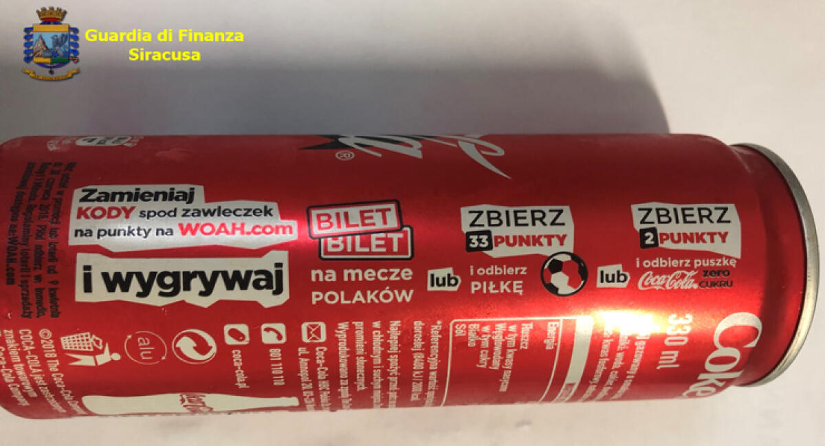 SIRACUSA: SEQUESTRATE OLTRE 21 MILA LATTINE DI COCA COLA POLACCA - 