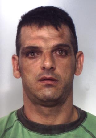 VIZZINI: EVADE DAI DOMICILIARI, ARRESTATO