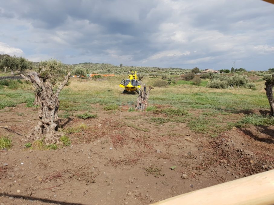 S.M. DI LICODIA: TRAGICO SCONTRO, MORTA UNA RAGAZZA DI 45 ANNI ED UN RAGAZZO DI 36 ANNI