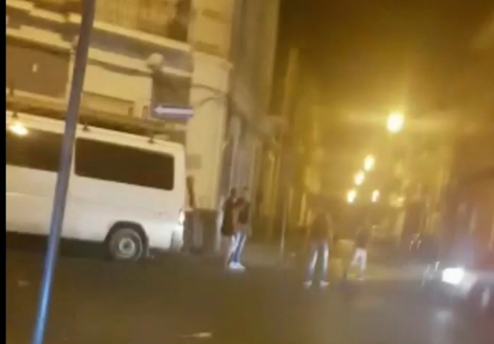 PATERNO': RISSA TRA STRANIERI  INTERVENGONO I CARABINIERI, FERITI