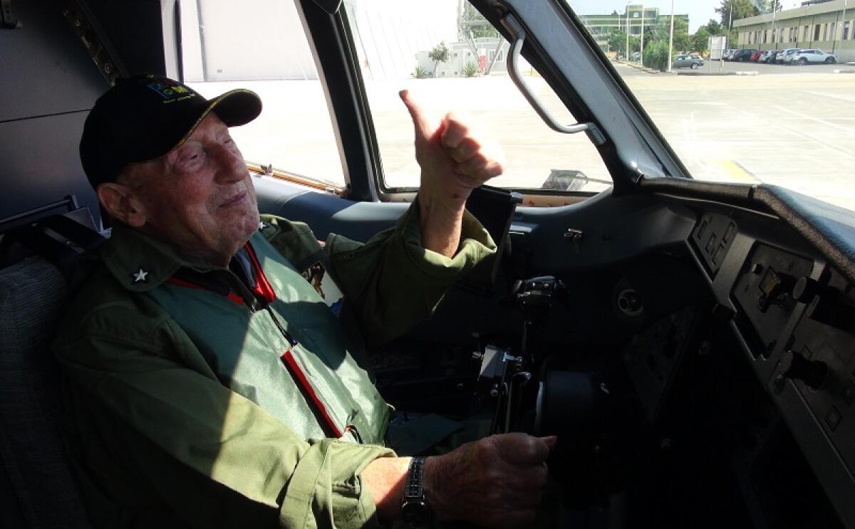 A 96 ANNI IN VOLO CON IL VELIVOLO P-72A DEL 41° STORMO DI SIGONELLA - 
