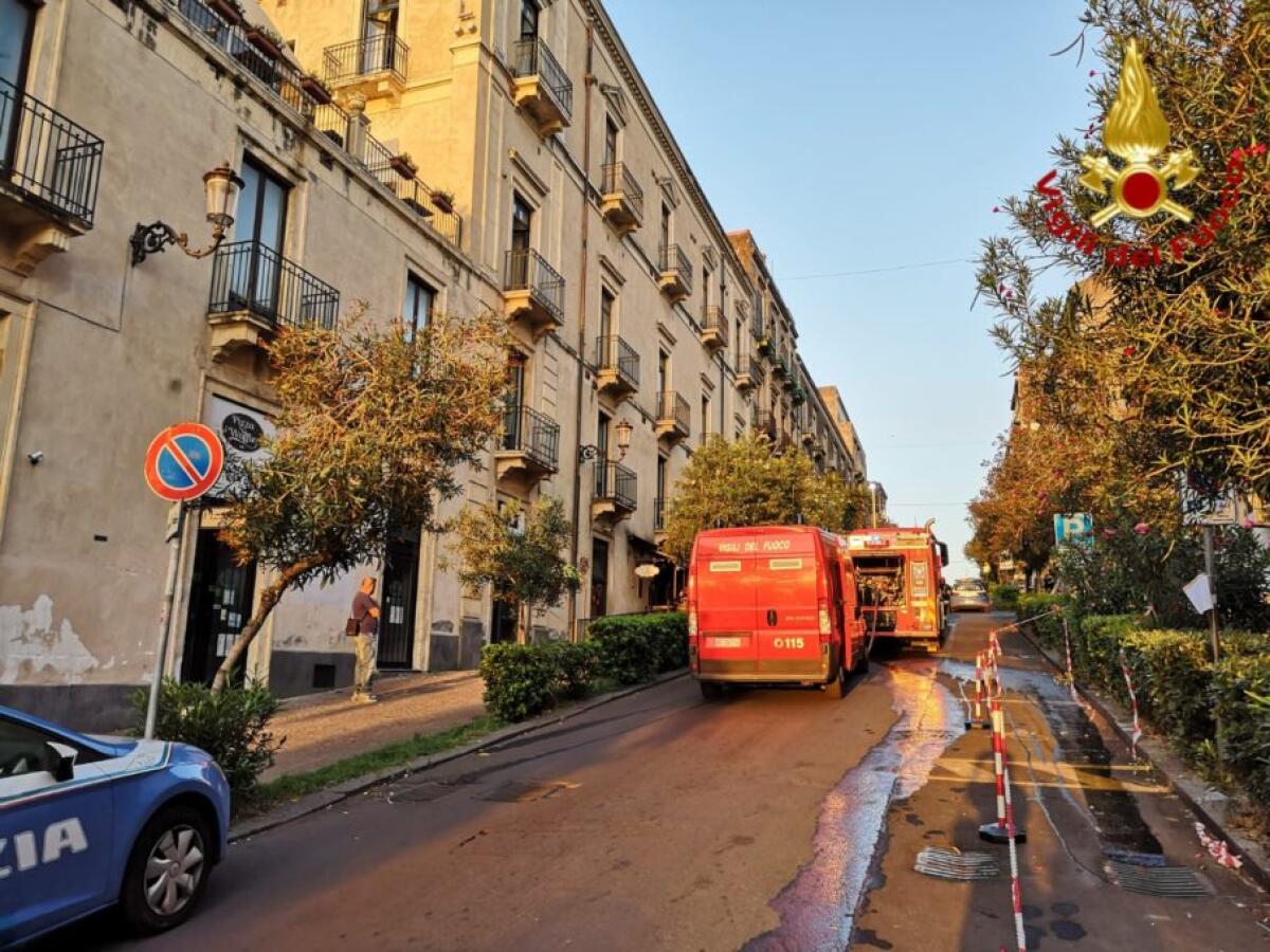 CATANIA: INCENDIO QUESTA MATTINA, IN UN RISTORANTE DI VIA SAN GIULIANO - 