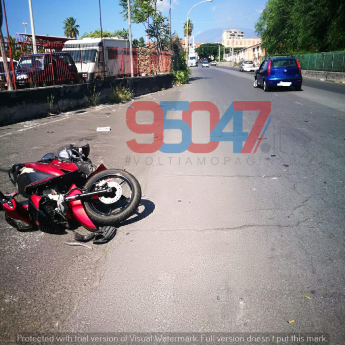 PATERNO': INCIDENTE AUTO-SCOOTER IN VIA GIOVANNI VERGA, RAGAZZO FERITO - 