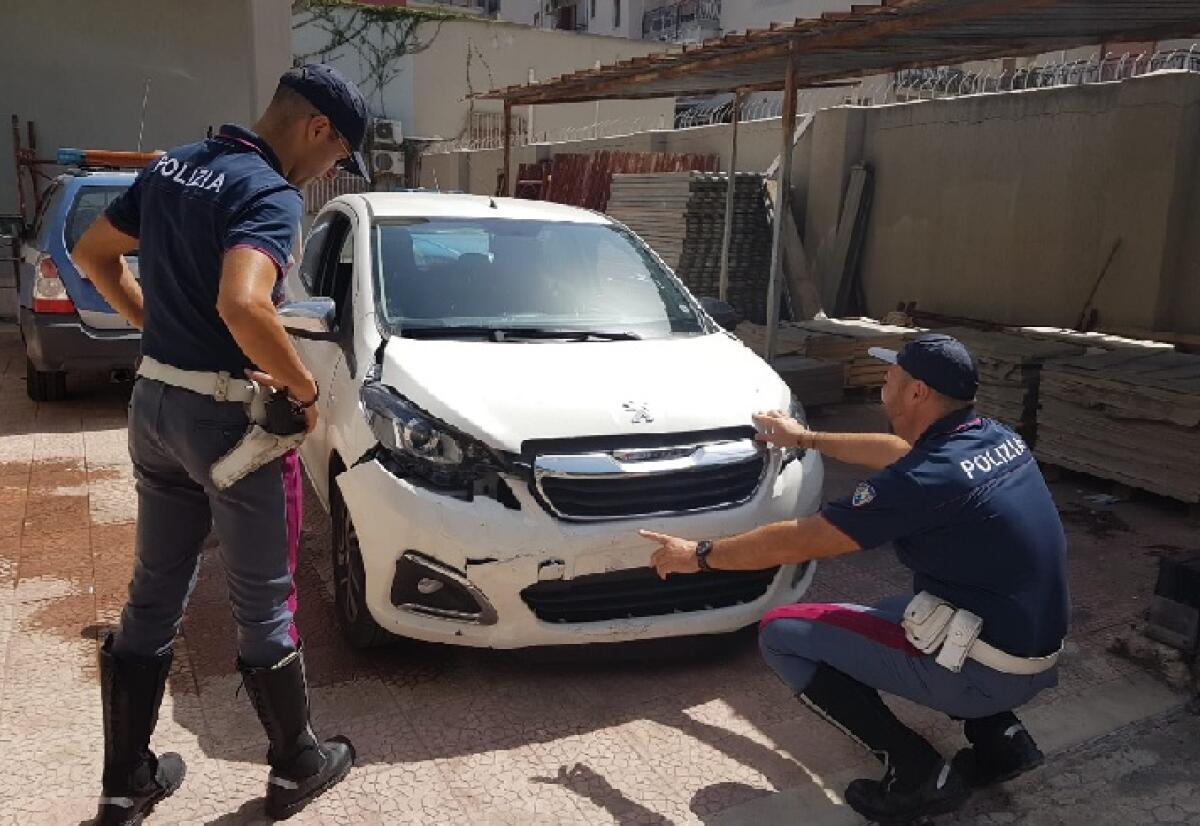 A FOLLE VELOCITÀ SULLA CATANIA-SIRACUSA CON UN'AUTO RUBATA - 