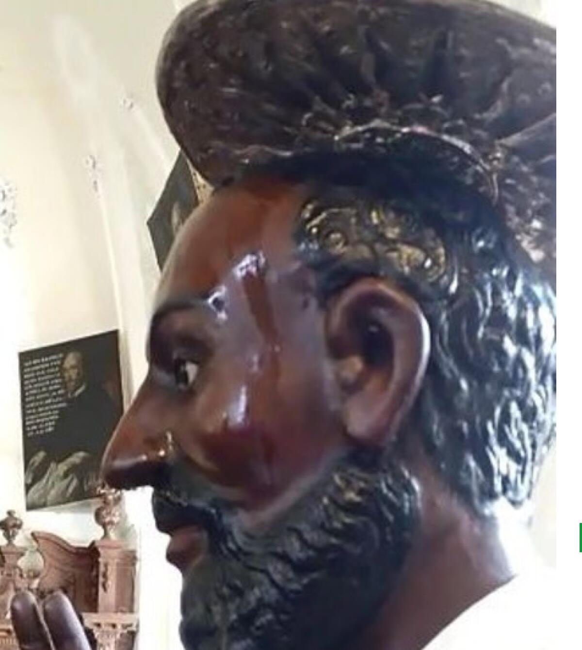 AGIRA: FEDELI GRIDANO MIRACOLO, SANTO ''SUDA' - 