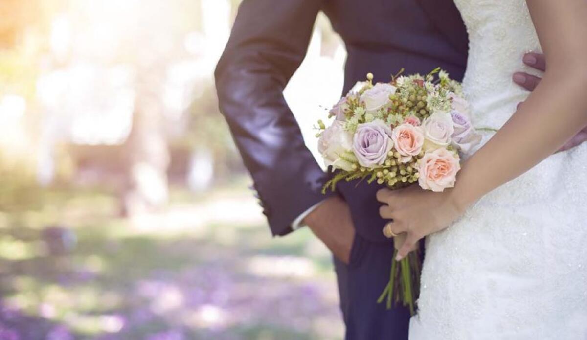 NAPOLI: SPOSO SCAPPA CON I SOLDI DELLE BUSTE, MATRIMONIO FINISCE IN RISSA - 