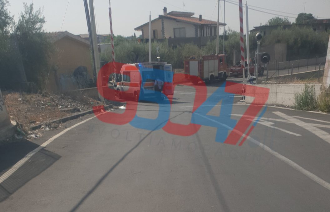 PATERNÒ: TRENO INVESTE RAGAZZO