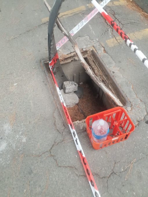 PATERNO': SCOMPARSE GRATE IN VIA ACQUE GRASSE