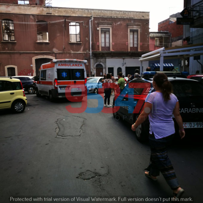 PATERNO': INVESTITA RAGAZZA IN VIA E.BELLIA