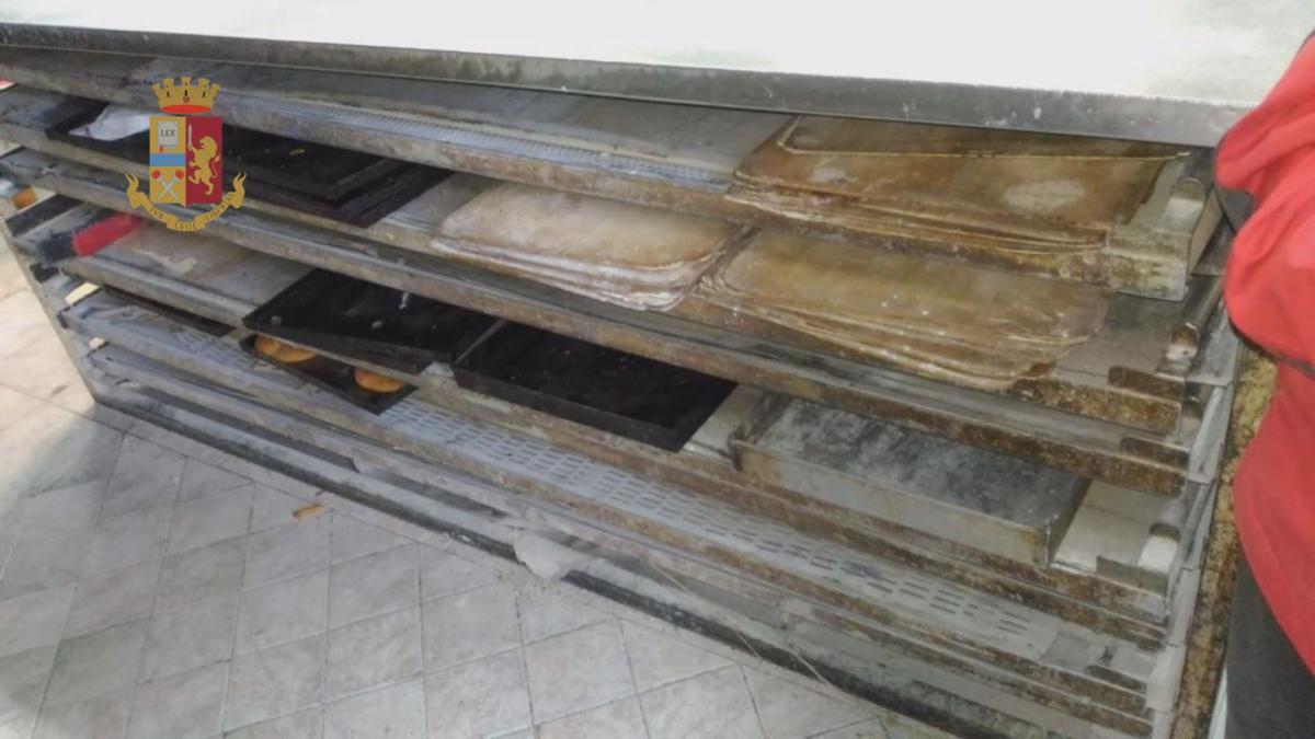 CATANIA: CARENZE IGIENICO-SANITARIE, CHIUSO UN PANIFICIO - LE FOTO - 