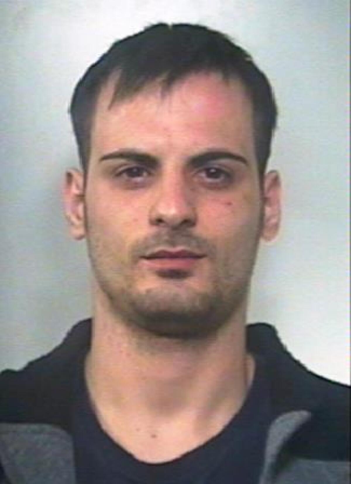 IL LABRADOR “IVAN” FIUTA LA MARIJUANA IN CASA DEL PUSHER: UN ARRESTO - 