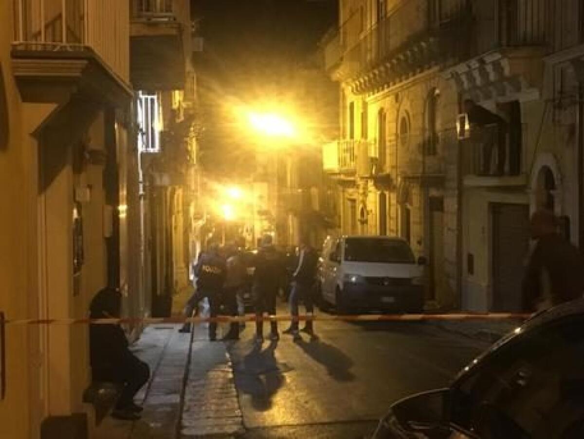 RAGUSA: DONNA UCCISA NELLA SUA CASA - 