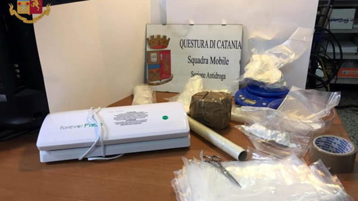 CATANIA: BECCATI CON 1,5 KG DI COCAINA. ARRESTATI IN QUATTRO - 