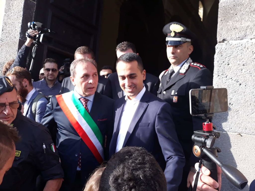 PATERNO': IL VICEPREMIER DI MAIO IN CITTÀ PER VALUTARE I DANNI DEL TERREMOTO