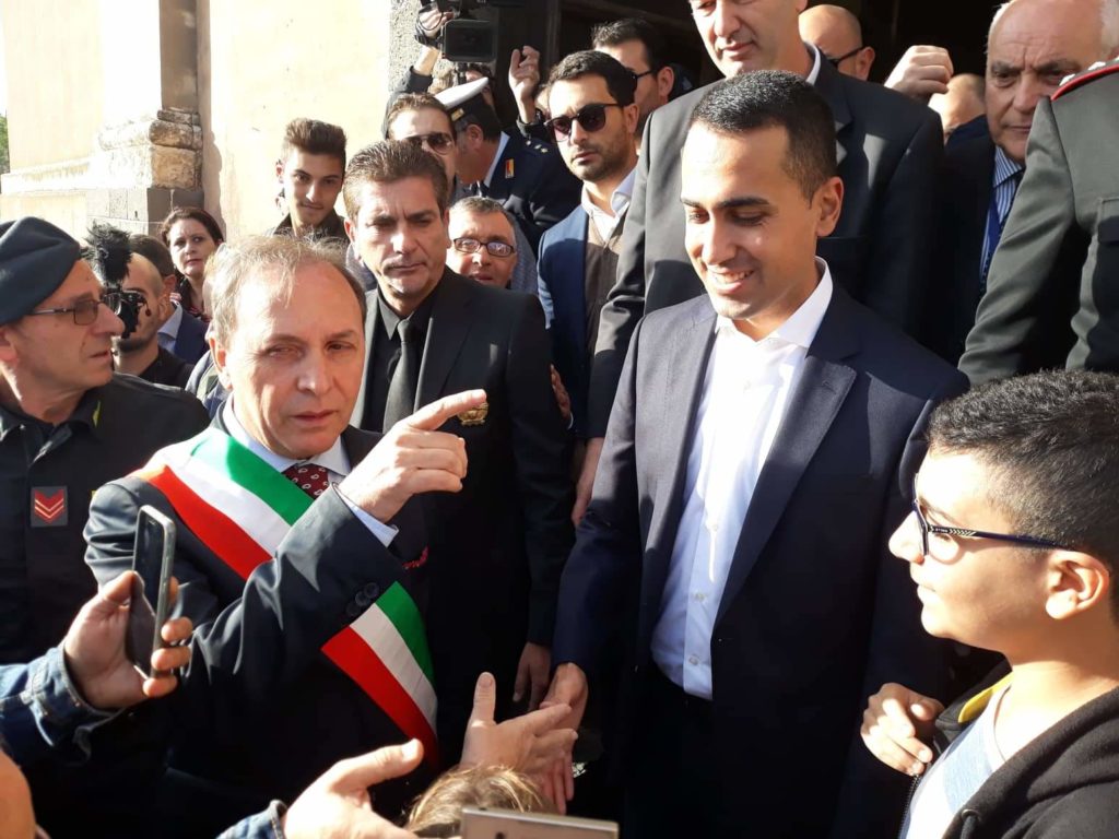 PATERNO': IL VICEPREMIER DI MAIO IN CITTÀ PER VALUTARE I DANNI DEL TERREMOTO