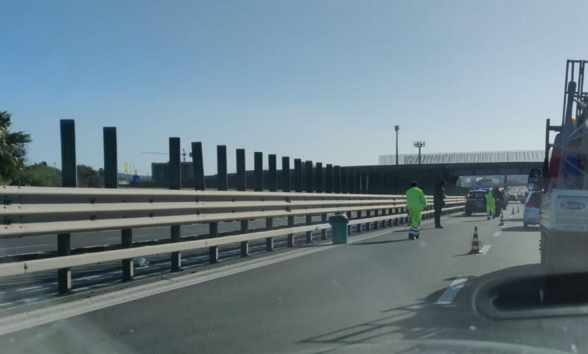 SS121 INCIDENTE IN DIREZIONE CATANIA, RALLENTAMENTI SUL TRAFFICO - 