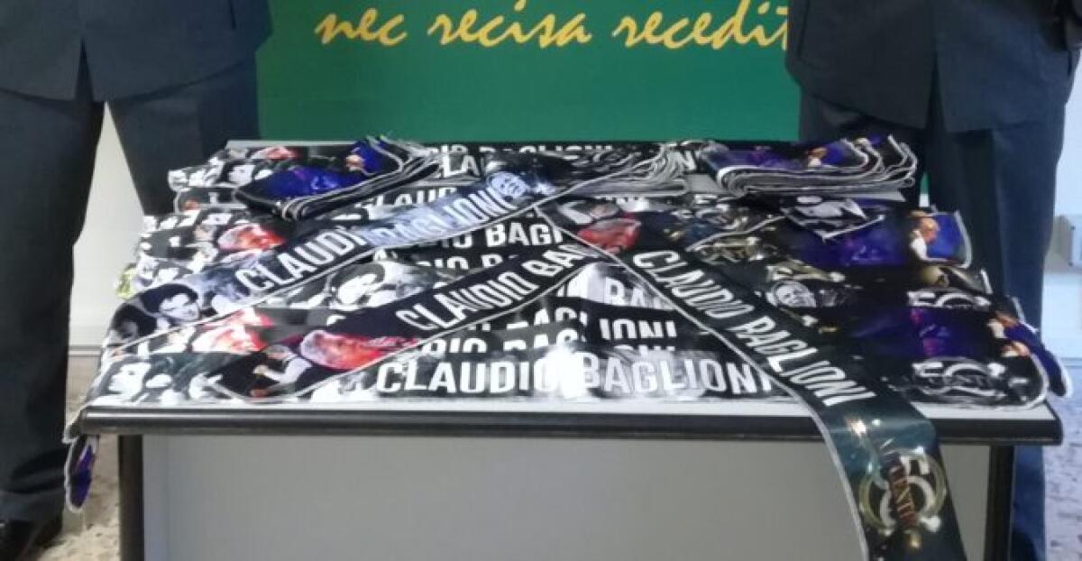 GADGET CONTRAFFATTI AL CONCERTO DI CLAUDIO BAGLIONI: 4 PERSONE DENUNCIATE - 