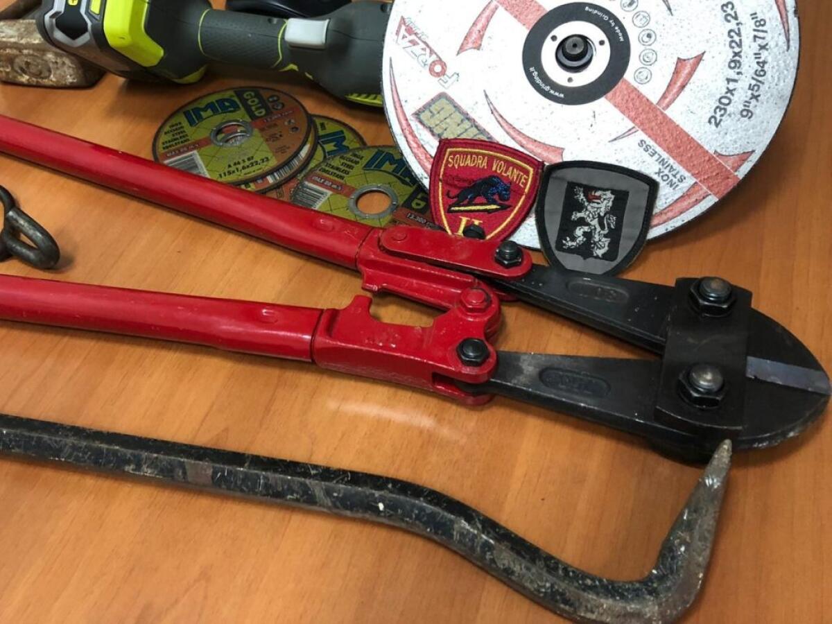 CATANIA: L’ESERCITO SVENTA UN FURTO IN UN NEGOZIO: UN ARRESTO - 