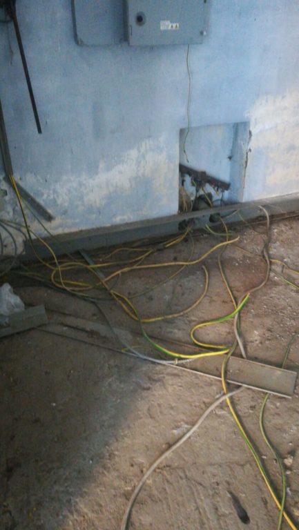 PATERNO': ZONA SUD-EST SENZA ACQUA PER FURTO DEI CAVI