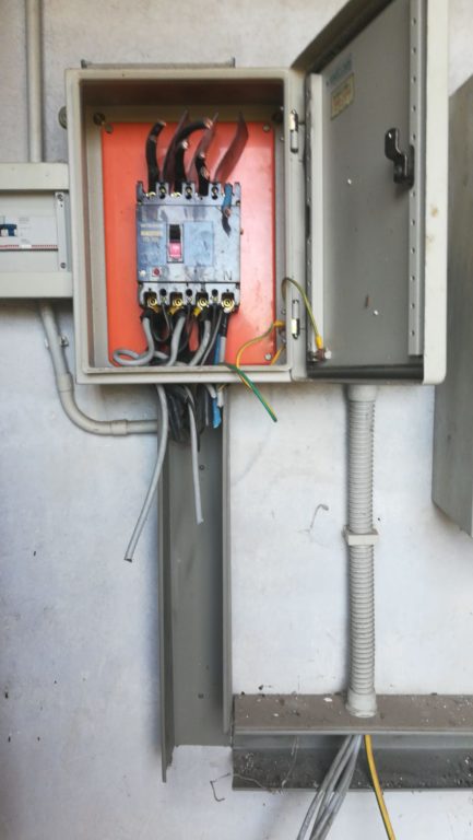 PATERNO': ZONA SUD-EST SENZA ACQUA PER FURTO DEI CAVI