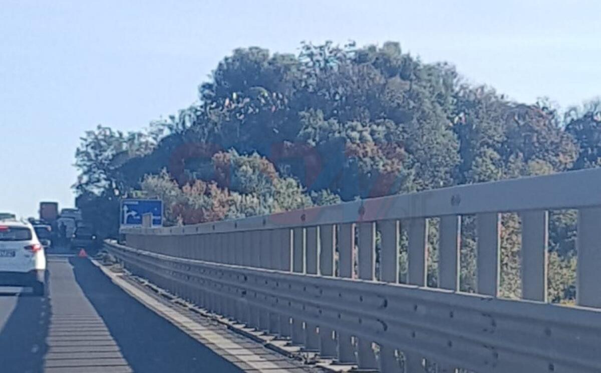 INCIDENTE SS121 NEI PRESSI DELLO SVINCOLO PATERNO'- FERITI - 