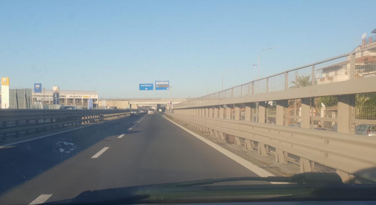 SS121 INCIDENTE MORTALE NELLA NOTTE, LA VITTIMA È DI PATERNÒ - 