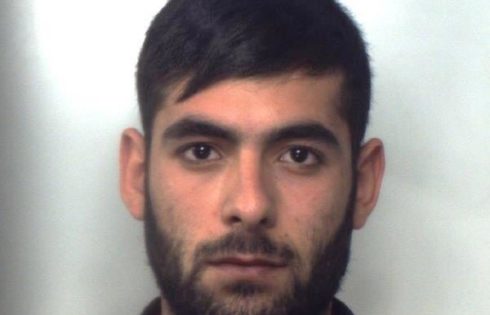 ACI SANT’ANTONIO: ARRESTATI DUE GIOVANI CONVIVENTI DEDITI ALLO SPACCIO DI DROGA, SEQUESTRATO OLTRE MEZZO CHILO DI MARIJUANA.