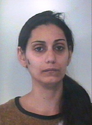 ACI SANT’ANTONIO: CONIUGI-SPACCIATORI PRESI IN CASA CON COCAINA E “FUMO”