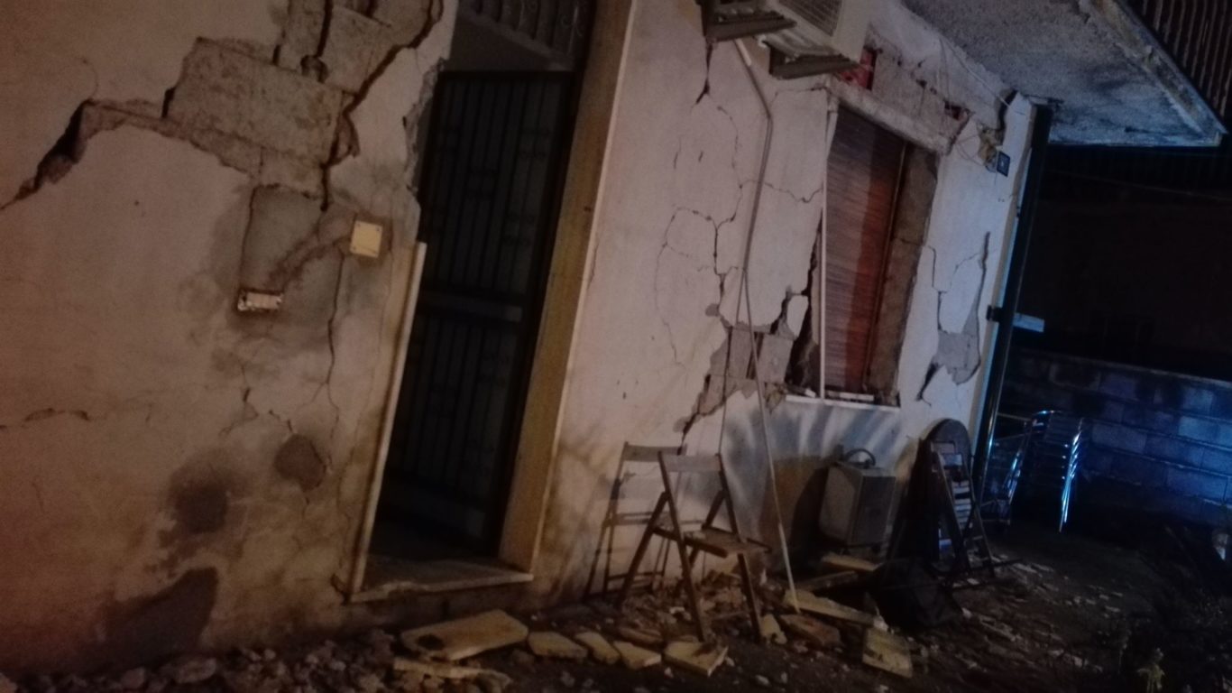 CROLLO A FLERI, "SIAMO VIVI PER MIRACOLO"