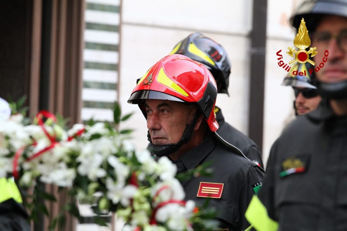 PATERNÒ: OMAGGIO DEI VIGILI DEL FUOCO A  SANTA BARBARA