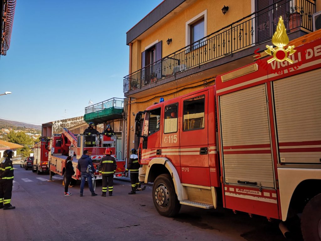 CONTINUANO I CONTROLLI DEI VIGILI DEL FUOCO NELLE ZONE TERREMOTATE