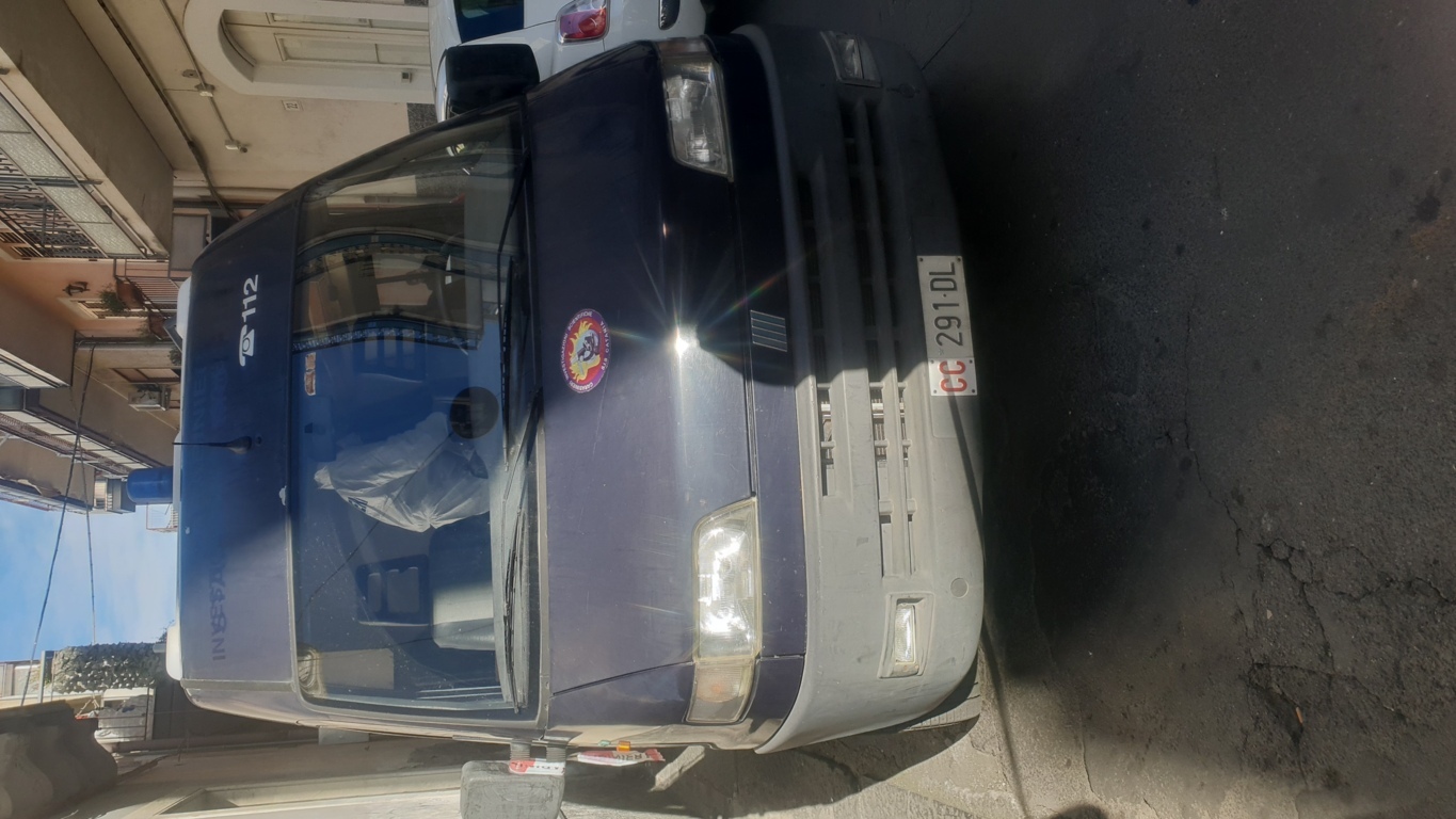 CHOC A PATERNO', BROKER UCCIDE MOGLIE E FIGLI DI 6 E 4 ANNI E SI SUICIDA