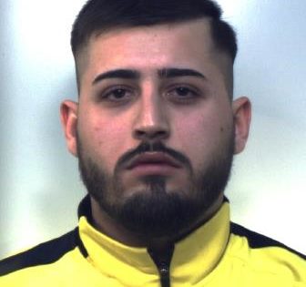 BRONTE: FIDANZATI-CORRIERI BLOCCATI CON 2 KG DI MARIJUANA IN AUTO: ARRESTATI E RINCHIUSI IN CARCERE.