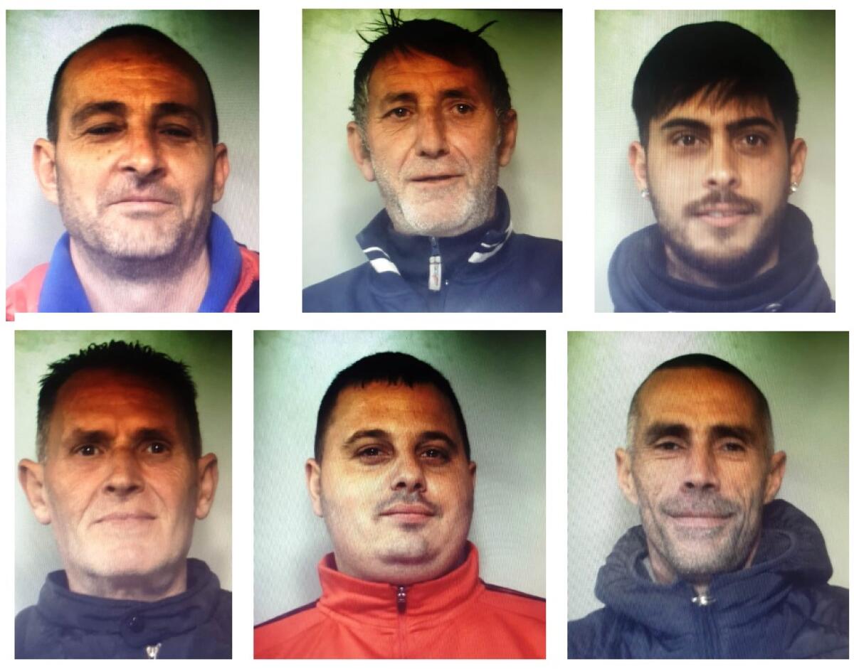 CATANIA: IN SEI RAZZIANO DEPOSITO DI RICAMBI, ARRESTATI - QUATTRO SONO PARENTI. - 