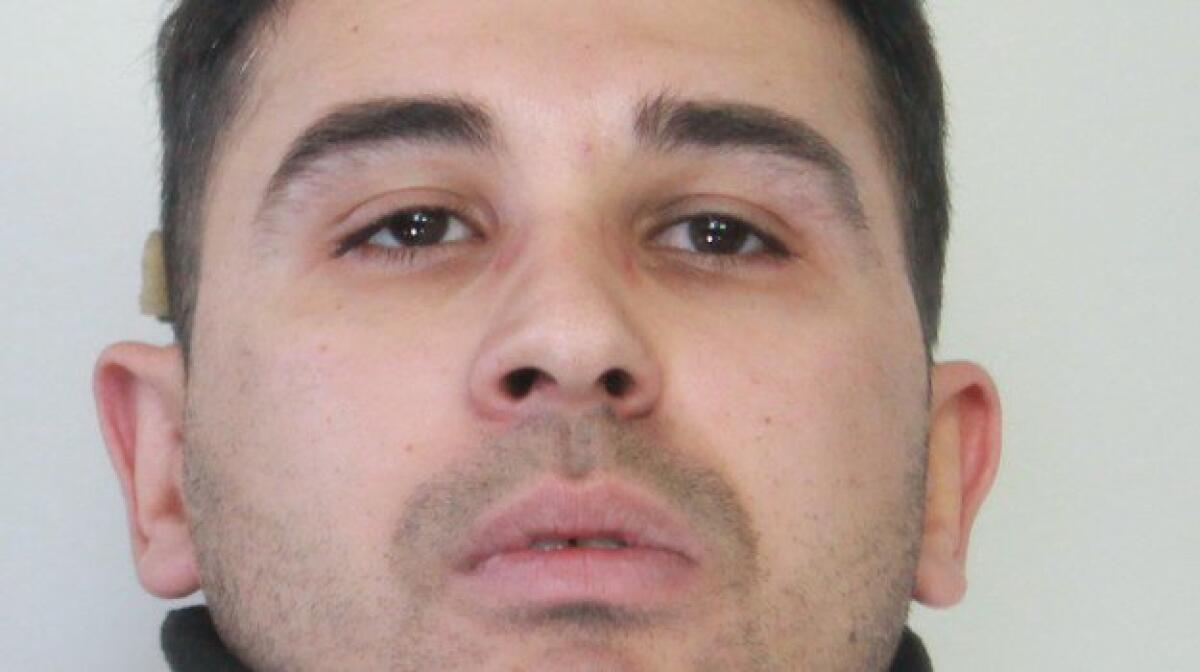 MASCALUCIA: PIZZO A GOMMISTA,ARRESTATO - 