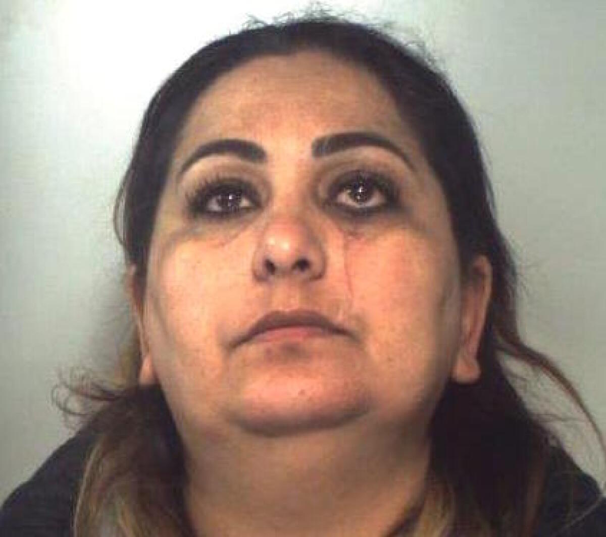 MISTERBIANCO: Ruba mille euro di merce all’Auchan, romena in manette - 