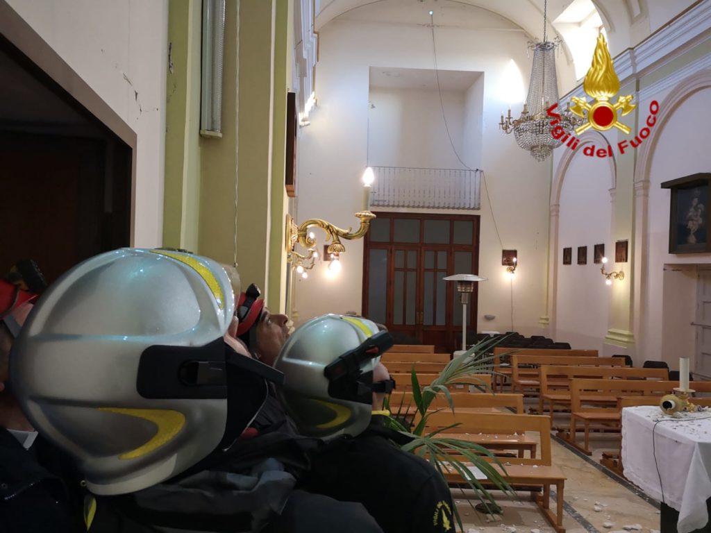 ACIREALE, ESEGUITI SOPRALLUOGO E MESSA IN SICUREZZA DELLA CHIESA DI “SANTA MARIA DELLE GRAZIE”