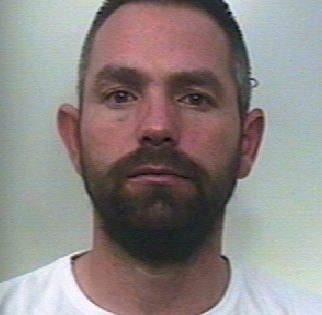 BIANCAVILLA: Armi clandestine nascoste in un terreno  un arresto