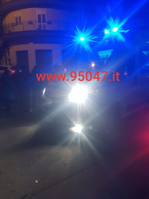 PATERNO' SCONTRO AUTO MOTO IN VIA VERGA