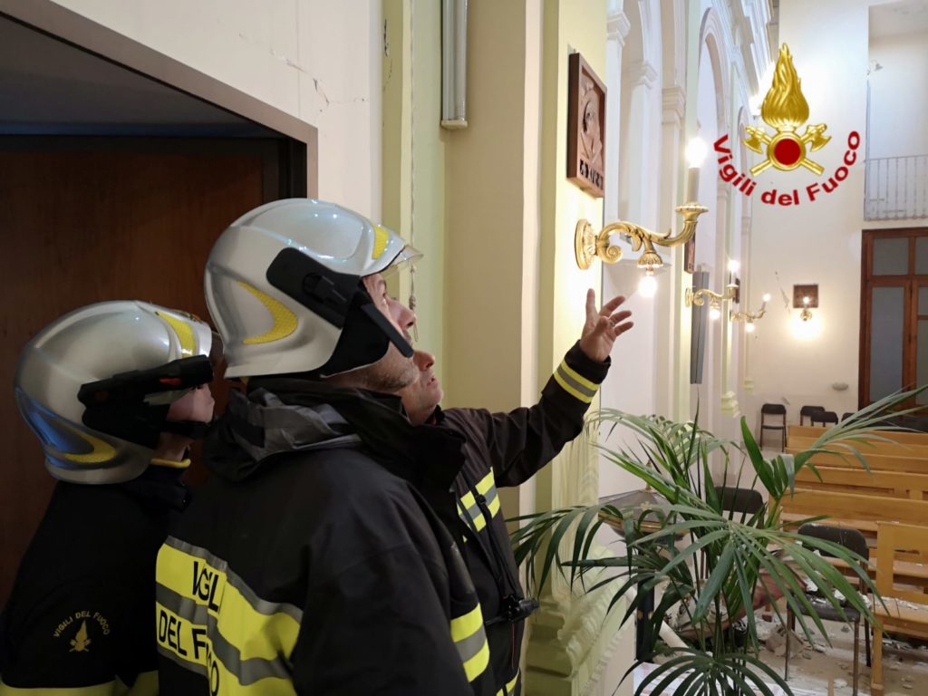 ACIREALE, ESEGUITI SOPRALLUOGO E MESSA IN SICUREZZA DELLA CHIESA DI “SANTA MARIA DELLE GRAZIE”