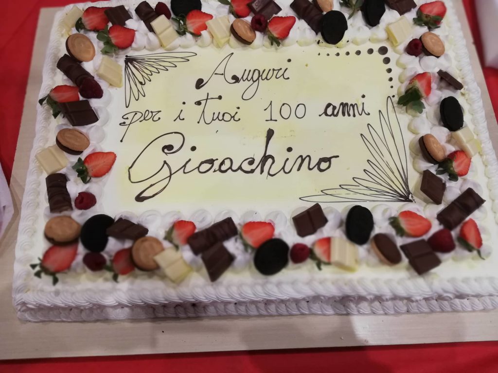PATERNO': FESTA PER I 100 ANNI DI NONNO GIOACCHINO