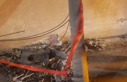 MOTTA SANT'ANASTASIA: AUTO CONTRO PALO DELLA LUCE